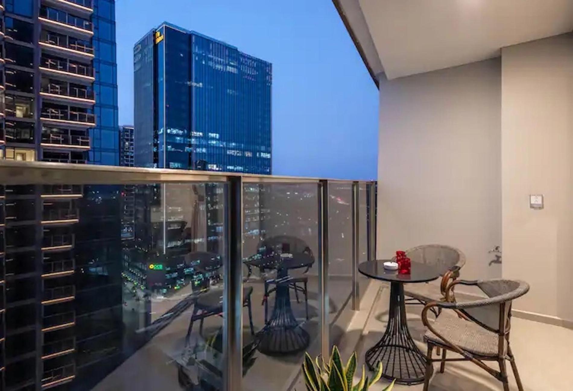 The Opera Apartment Cental Saigon Free Pool-Gym-Sauna Room- Golf Mini ホーチミン市 エクステリア 写真