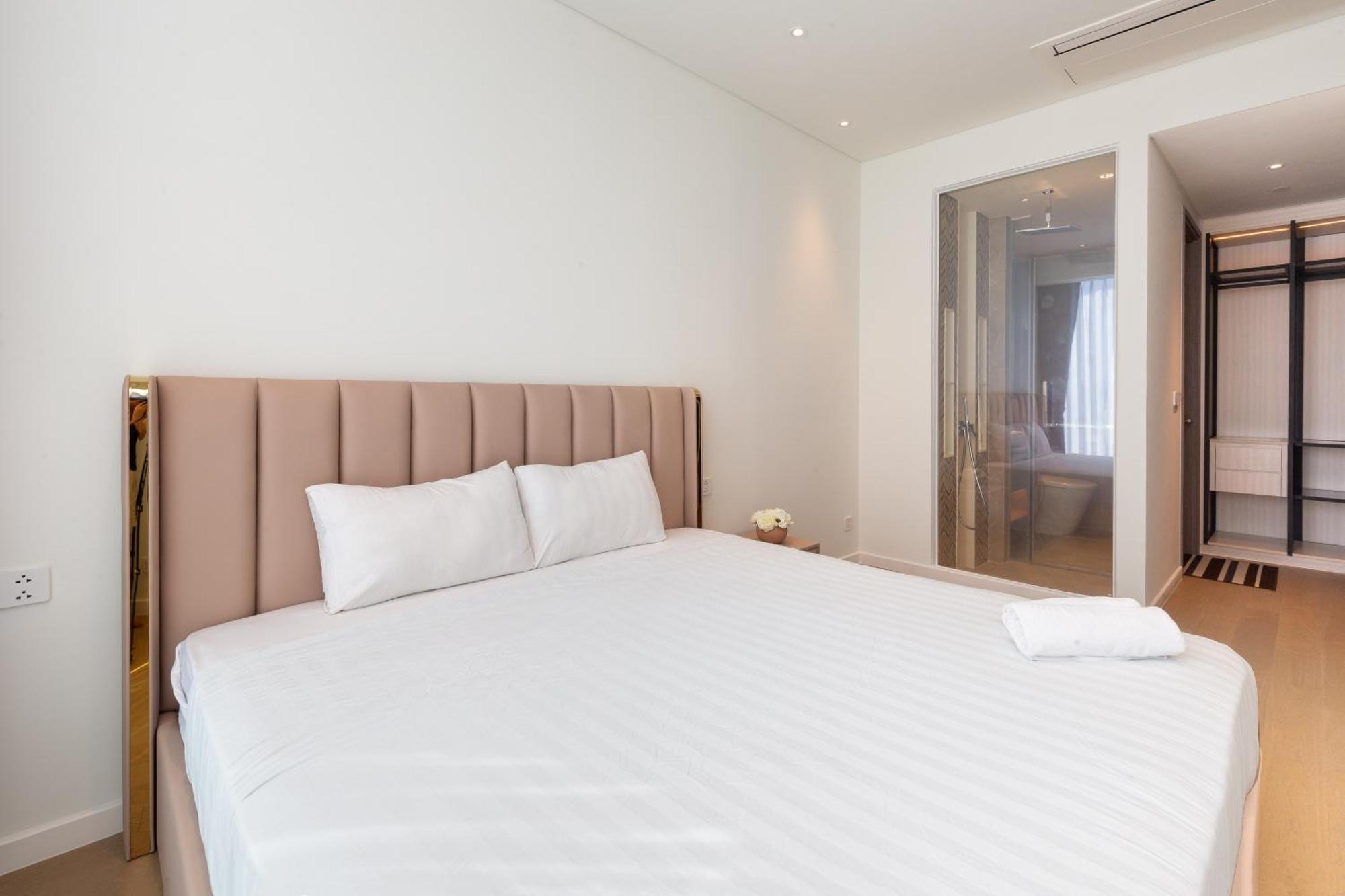 The Opera Apartment Cental Saigon Free Pool-Gym-Sauna Room- Golf Mini ホーチミン市 エクステリア 写真