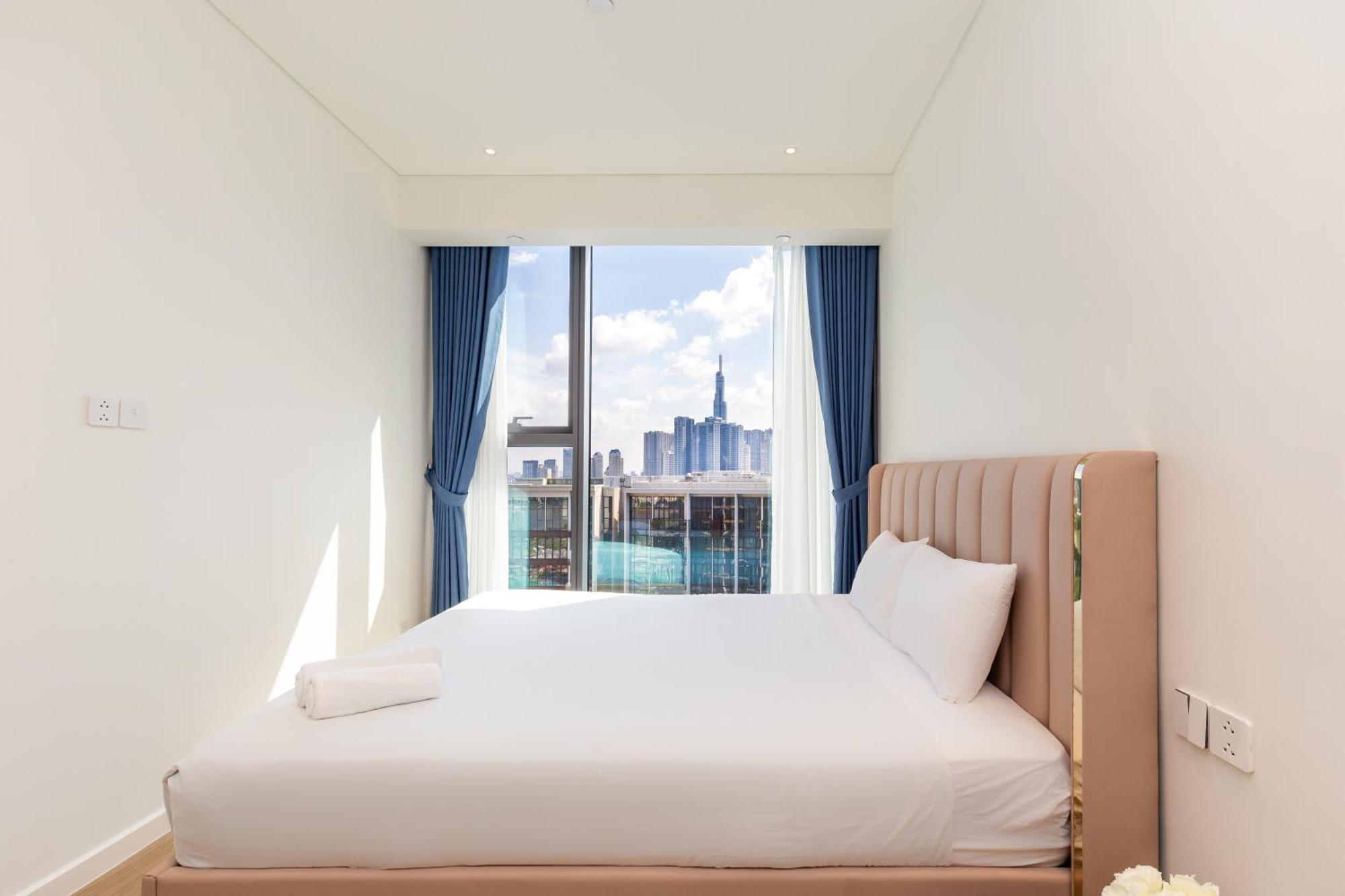 The Opera Apartment Cental Saigon Free Pool-Gym-Sauna Room- Golf Mini ホーチミン市 エクステリア 写真